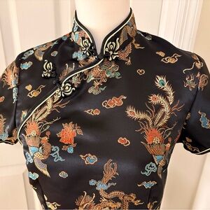 Vintage Tang Yi Cheongsam / Qipao style long dress in black Silk